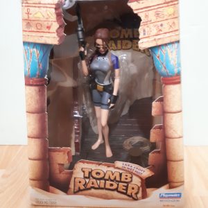 AJ007 tomb raider lara croft en tenue de plongée