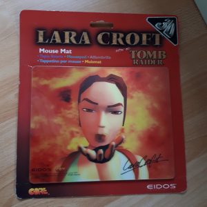 AZ029 tomb raider lara croft tapis de souris mousepad kiss 3d unopened