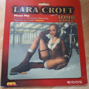 AZ032 tomb raider lara croft tapis de souris mousepad virtually new