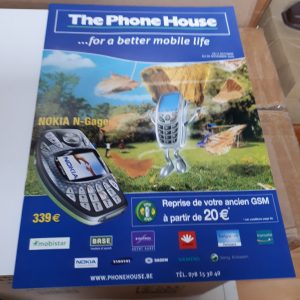 AR046 tomb raider lara croft magazine the phone house info  ngage nokia