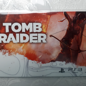 AM007 carte officielle square enix tomb raider lara croft