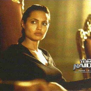 AW026 tomb raider postcard chine mod10